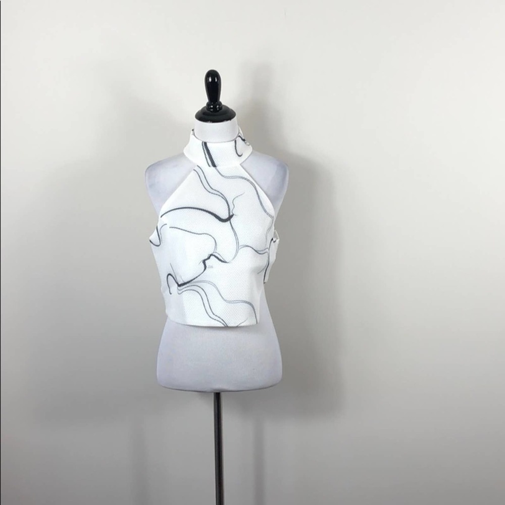 Elliatt Tendency Top White High Neck